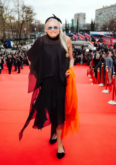 Софья Синицына с дочерью, Юлия Хлынина, Алексей Учитель, Елена Подкаминская на открытии ММКФ Софья Синицына с дочерью, Юлия Хлынина, Алексей Учитель, Елена Подкаминская на открытии ММКФ