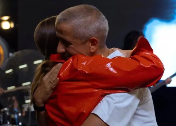 "Спасибо, любимая". Константин Богомолов поделился фотографиями с праздника по случаю своего 50-летния, который организовала Ксения Собчак "Спасибо, любимая". Константин Богомолов поделился фотографиями с праздника по случаю своего 50-летния, который организовала Ксения Собчак