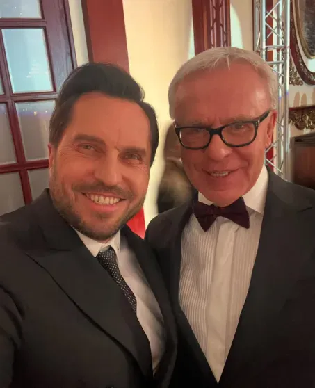 Танцы в стиле латино, многоярусный торт и звёздные гости: Лариса Долина отметила 70-летие Танцы в стиле латино, многоярусный торт и звёздные гости: Лариса Долина отметила 70-летие