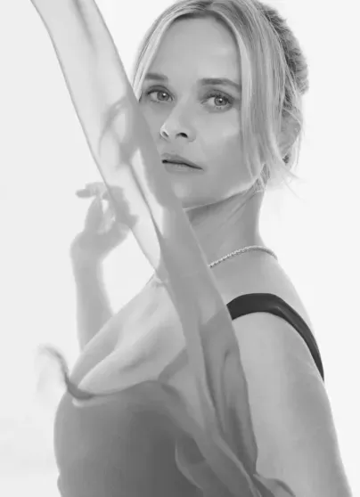 "Всё было очень плохо". Риз Уизерспун снялась для глянца и откровенно рассказала о послеродовой депрессии и менопаузе "Всё было очень плохо". Риз Уизерспун снялась для глянца и откровенно рассказала о послеродовой депрессии и менопаузе