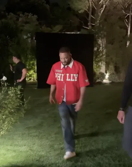 Встреча с Уиллом Смитом, игры в карты и пляжные образы: как Ксения Собчак с сыном и Константин Богомолов отдыхают в Тоскане Встреча с Уиллом Смитом, игры в карты и пляжные образы: как Ксения Собчак с сыном и Константин Богомолов отдыхают в Тоскане